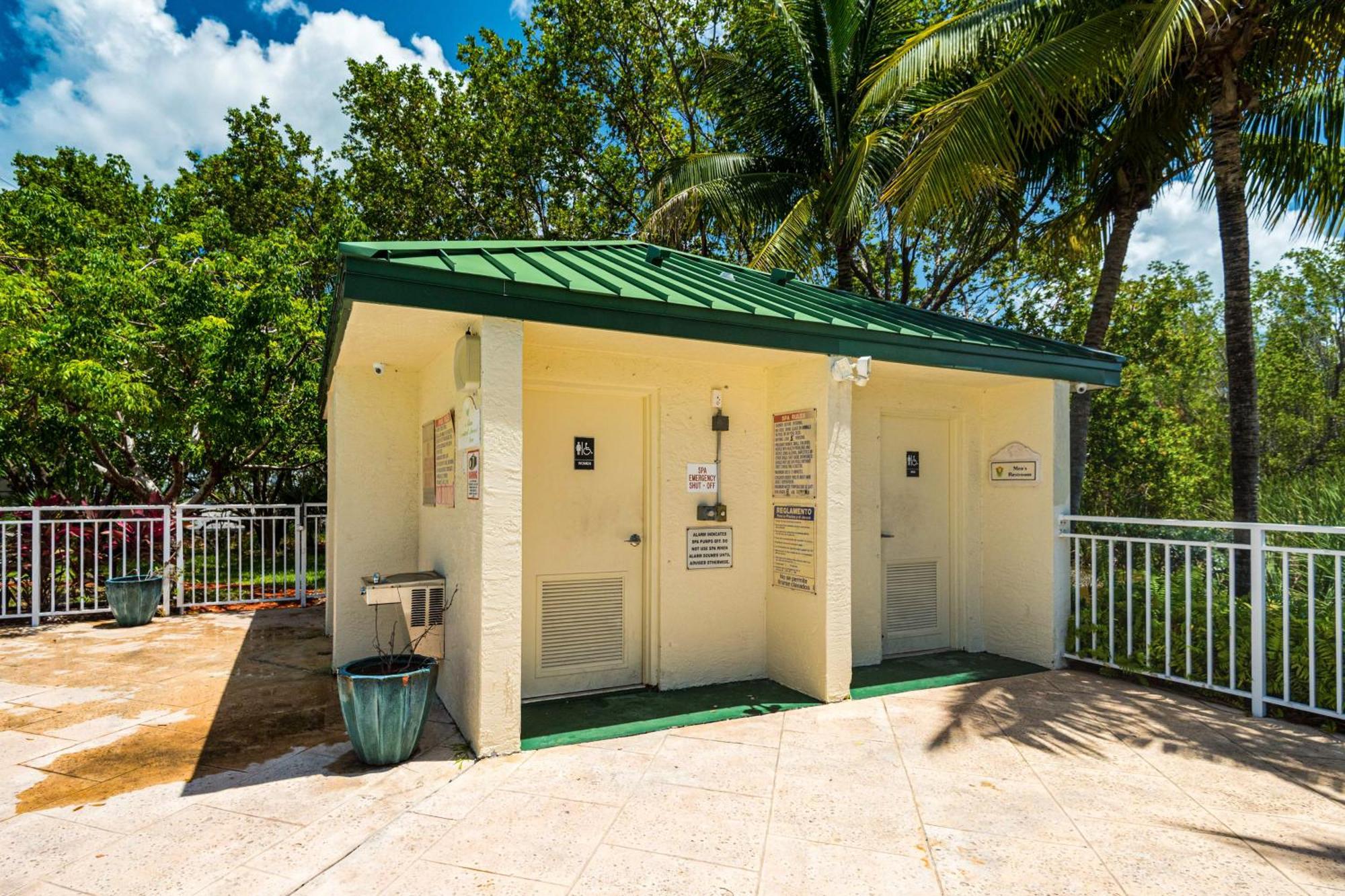 Sunrise Suites Jamaica Suite #102 Key West Kamer foto